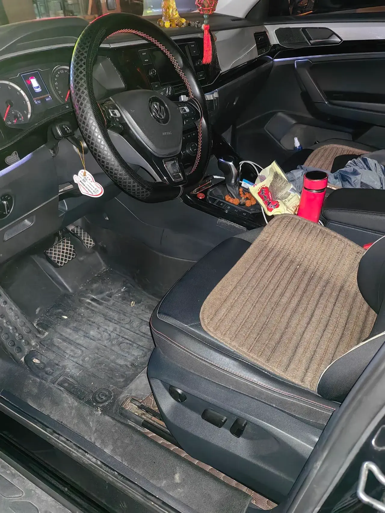 2019 VOLKSWAGEN TAYRON thumbnail 4