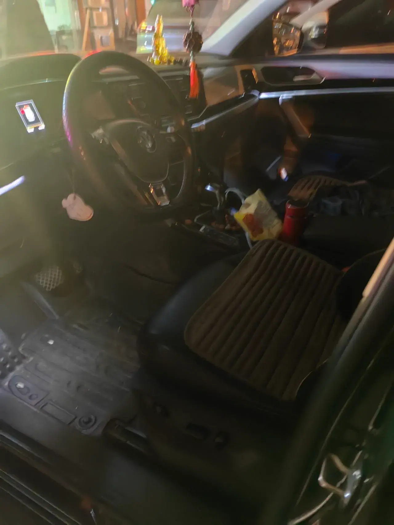 2019 VOLKSWAGEN TAYRON thumbnail 3