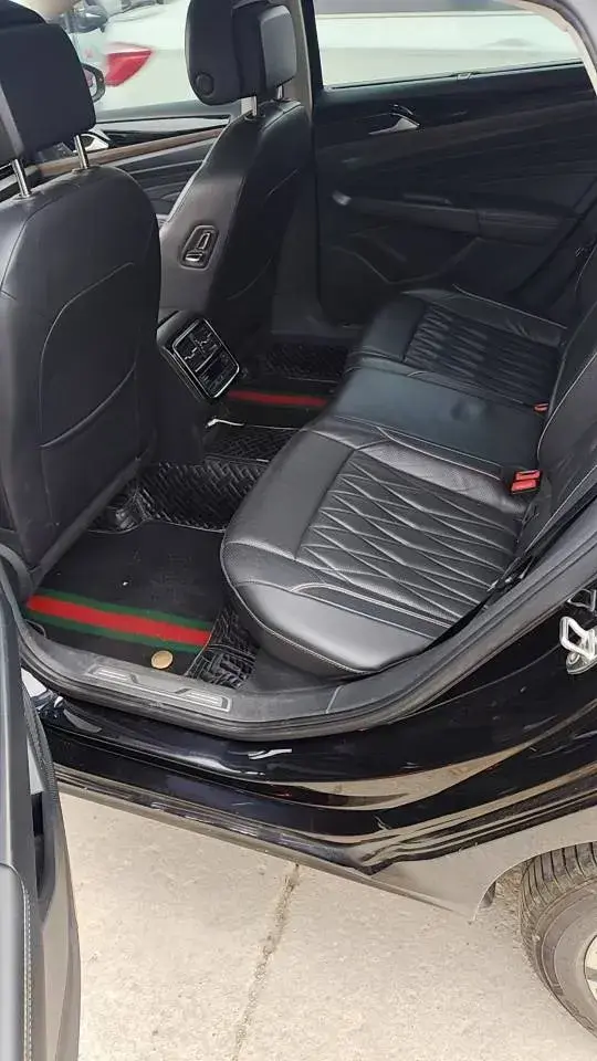 2019 VOLKSWAGEN PASSAT thumbnail 4