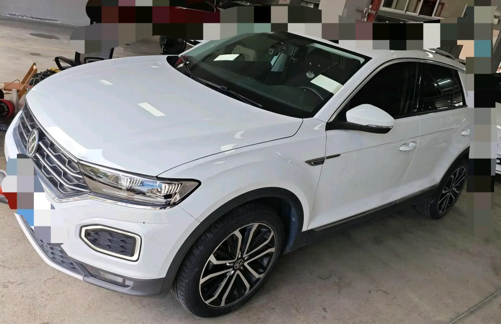 2021 VOLKSWAGEN T-ROC view 1