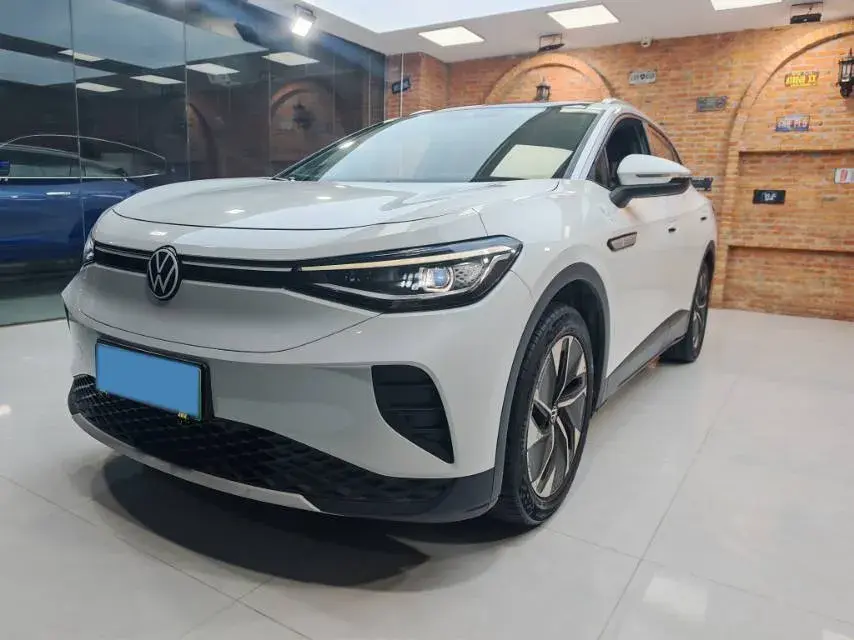 2024 VOLKSWAGEN ID.4 view 1