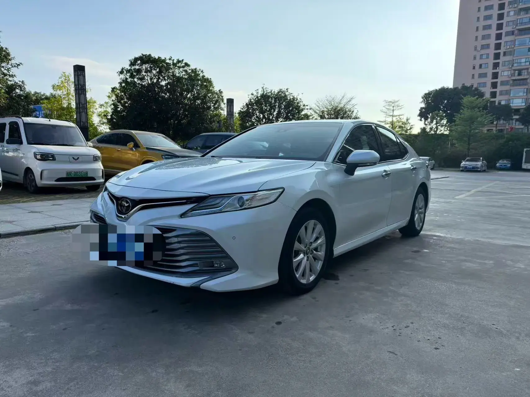 2019 TOYOTA CAMRY view 1