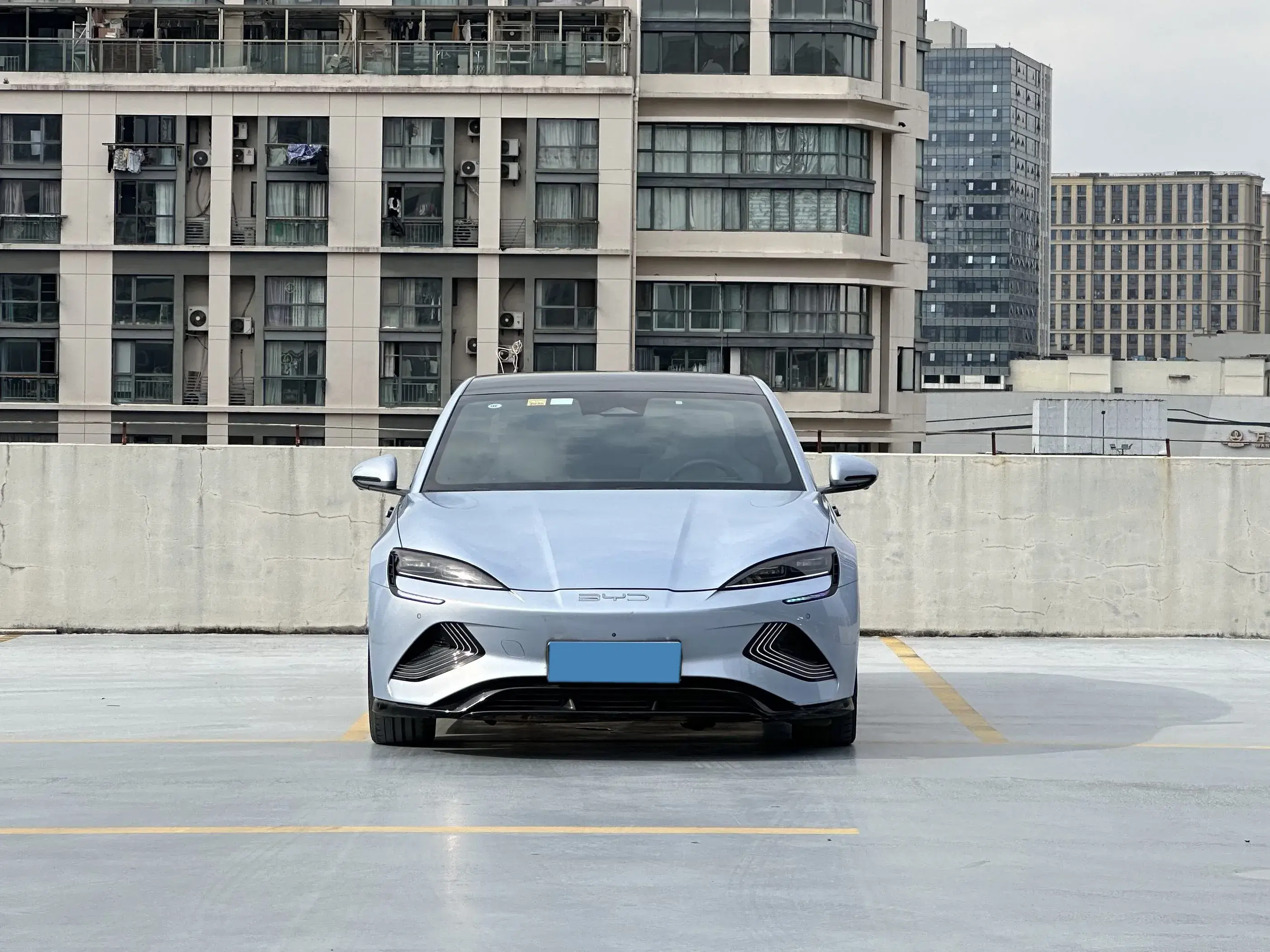 2022 BYD SEAL thumbnail 4