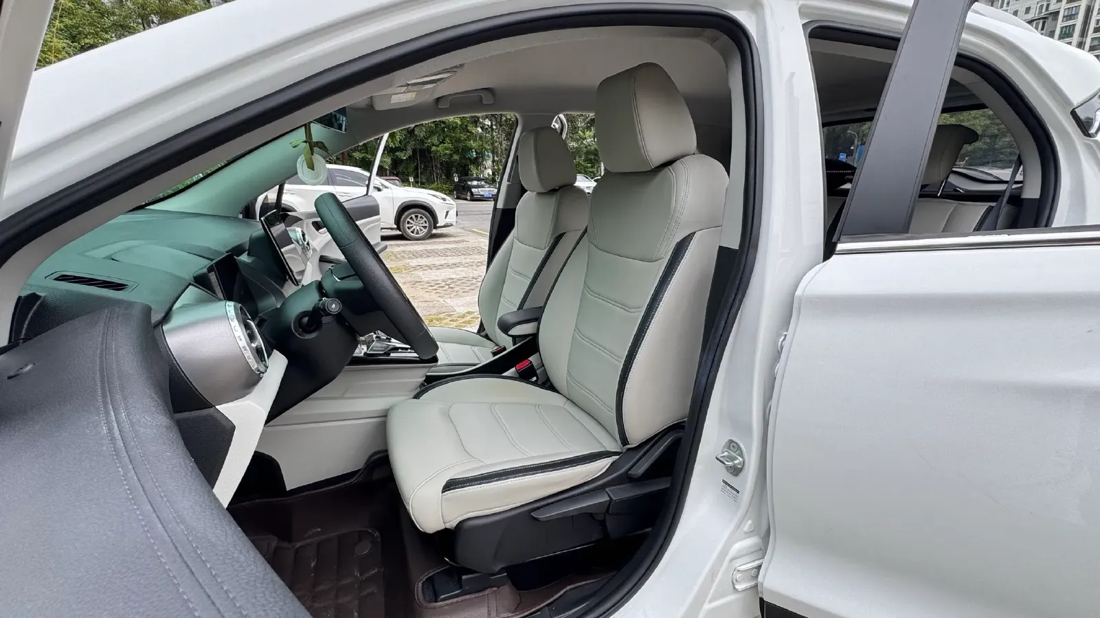 2021 BYD Yuan Pro BEV 50.1KWH,autocango,china used car exporter,china ev exporter,chinese used car exporter,chinese used ev exporter