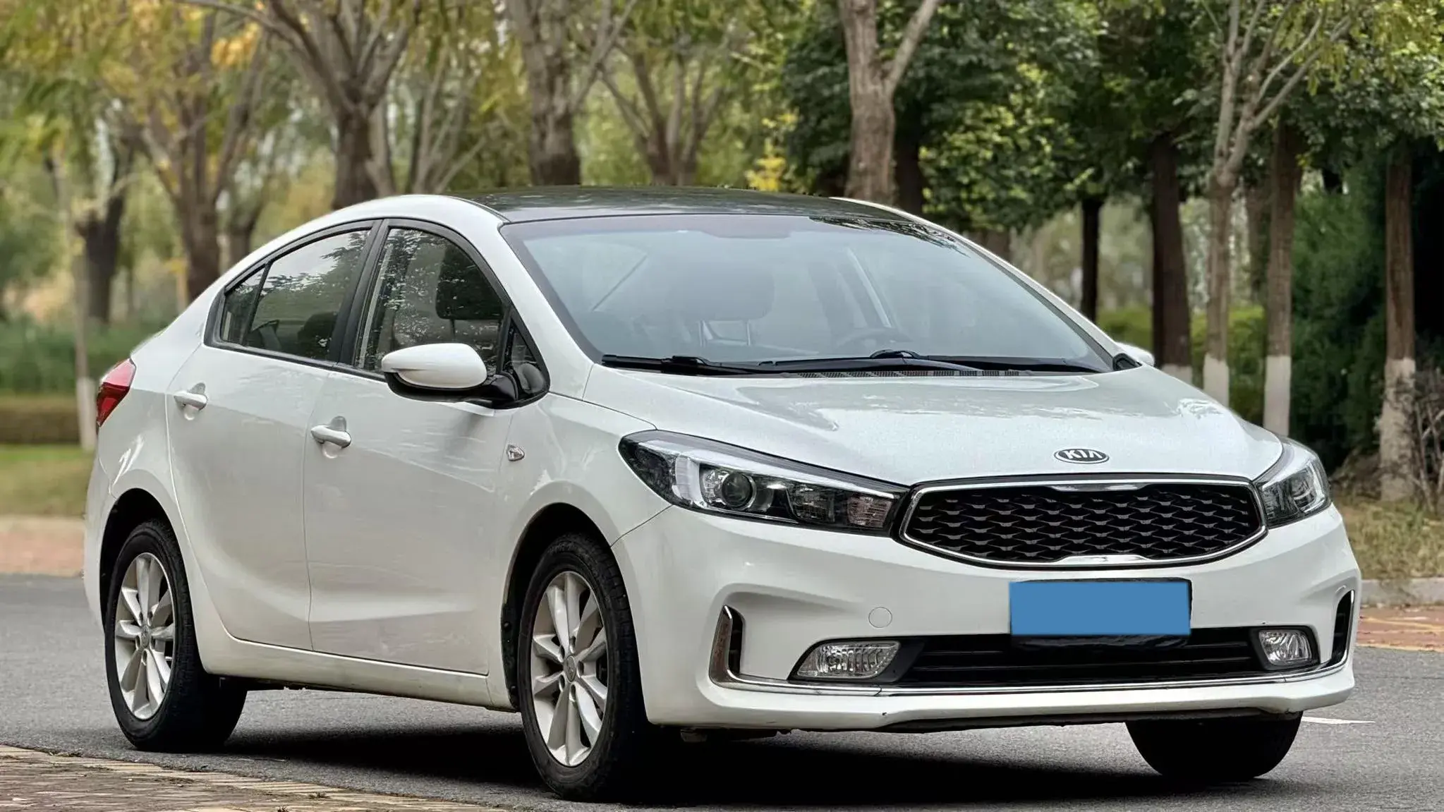 2016 KIA K3 thumbnail 3