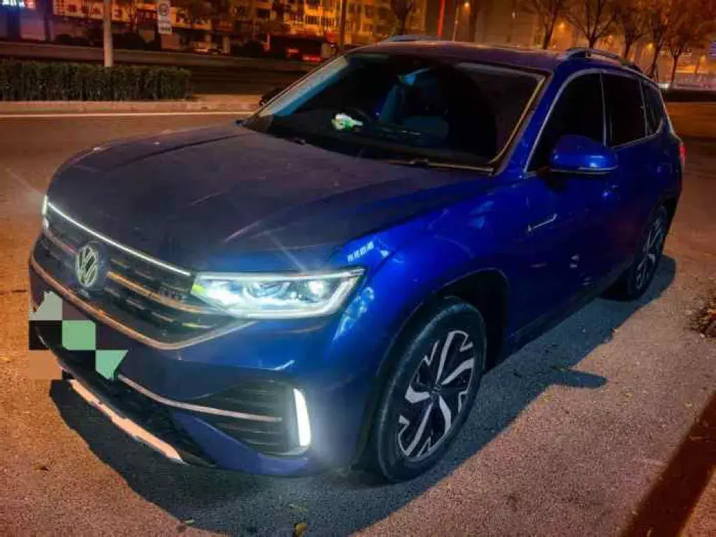 2023 VOLKSWAGEN TAYRON view 1