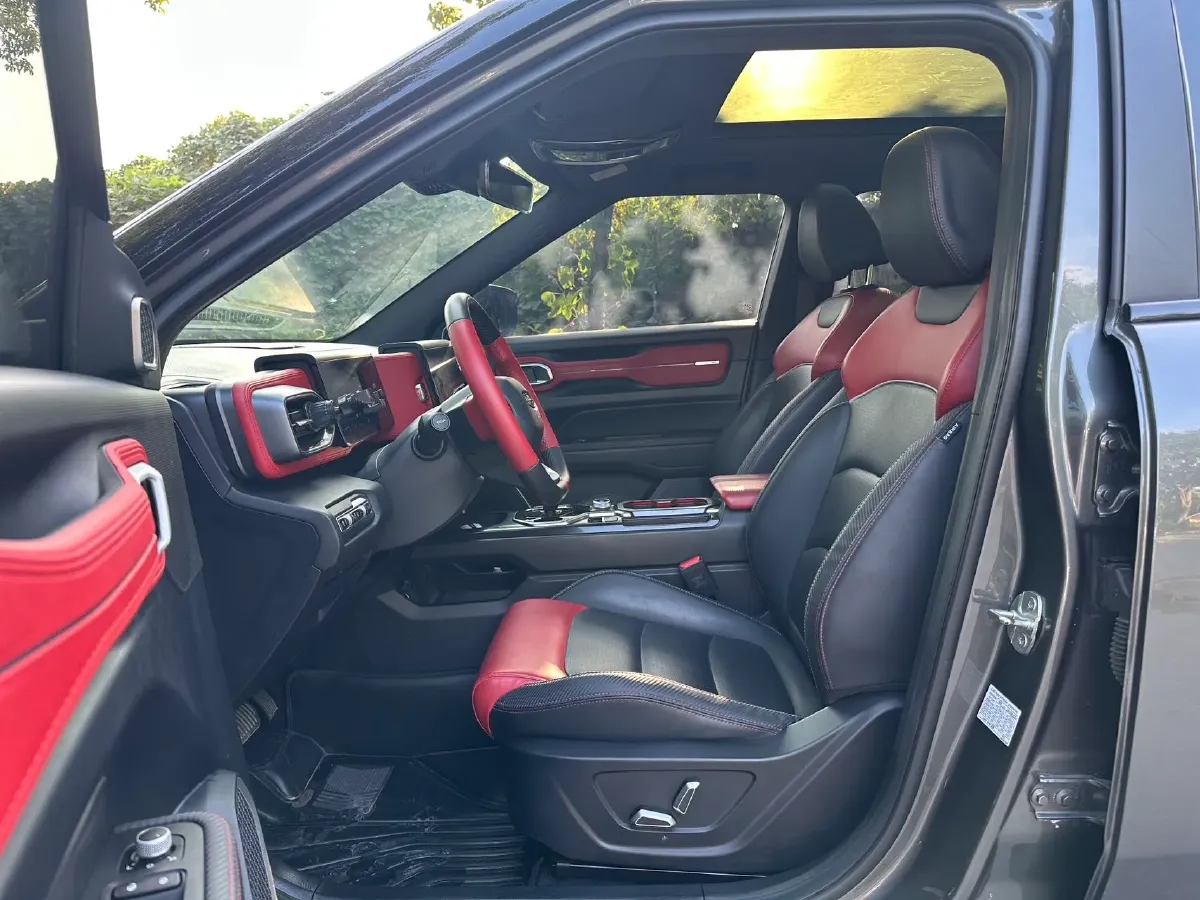 2020 Geely ICON 1.5T 177HP L3 7DCT,autocango,china used car exporter,china ev exporter,chinese used car exporter,chinese used ev exporter