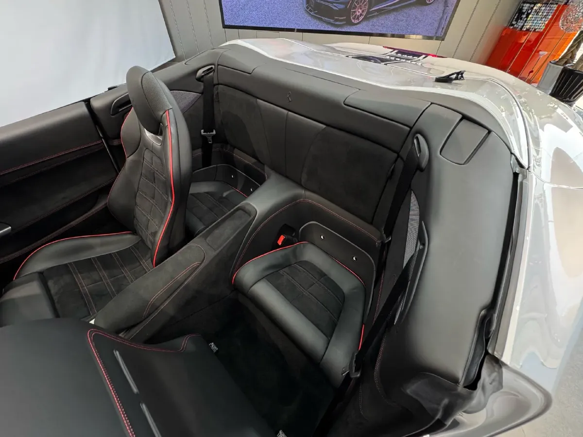 2021 Ferrari Portofino 3.9T 620HP V8 8DCT,autocango,china used car exporter,china ev exporter,chinese used car exporter,chinese used ev exporter