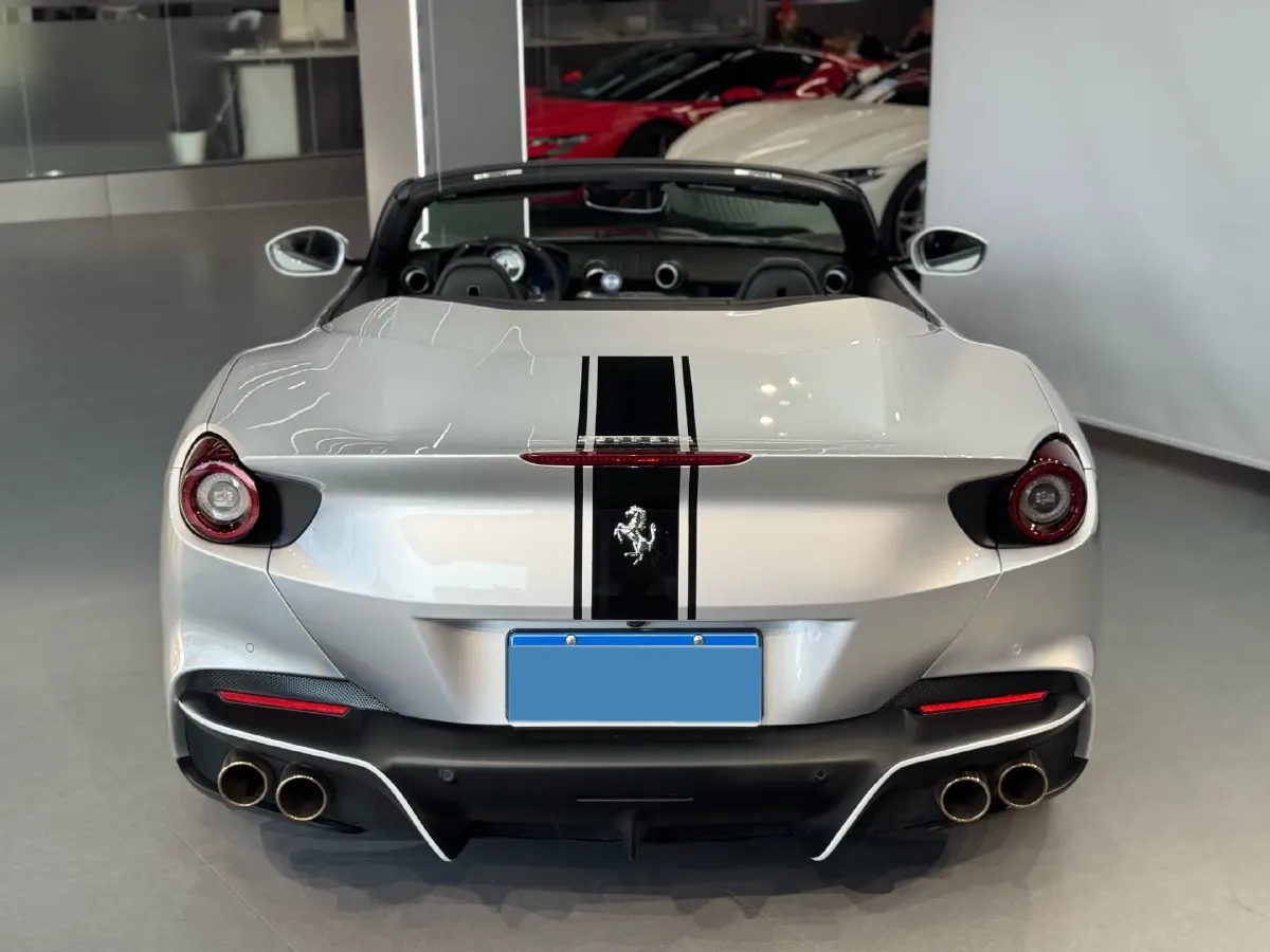 2021 Ferrari Portofino 3.9T 620HP V8 8DCT,autocango,china used car exporter,china ev exporter,chinese used car exporter,chinese used ev exporter