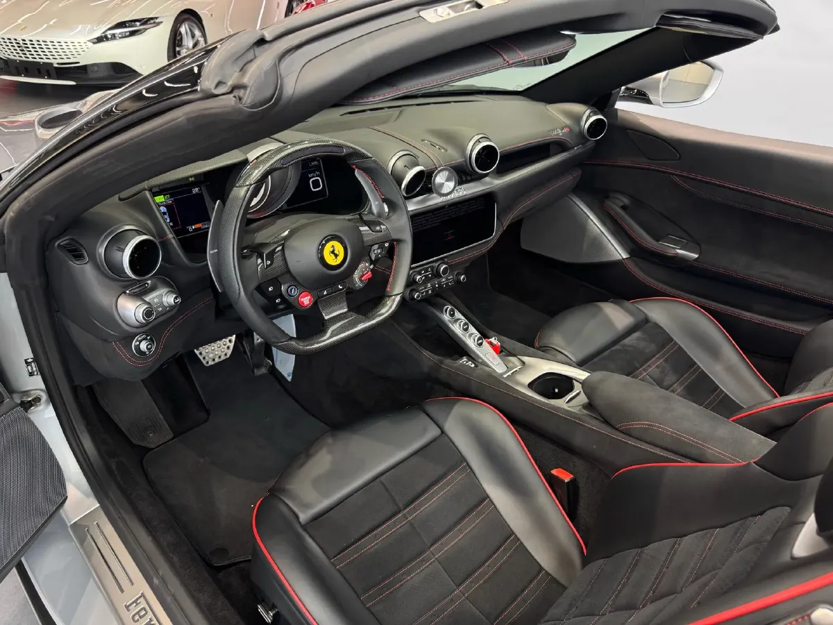 2021 Ferrari Portofino 3.9T 620HP V8 8DCT,autocango,china used car exporter,china ev exporter,chinese used car exporter,chinese used ev exporter