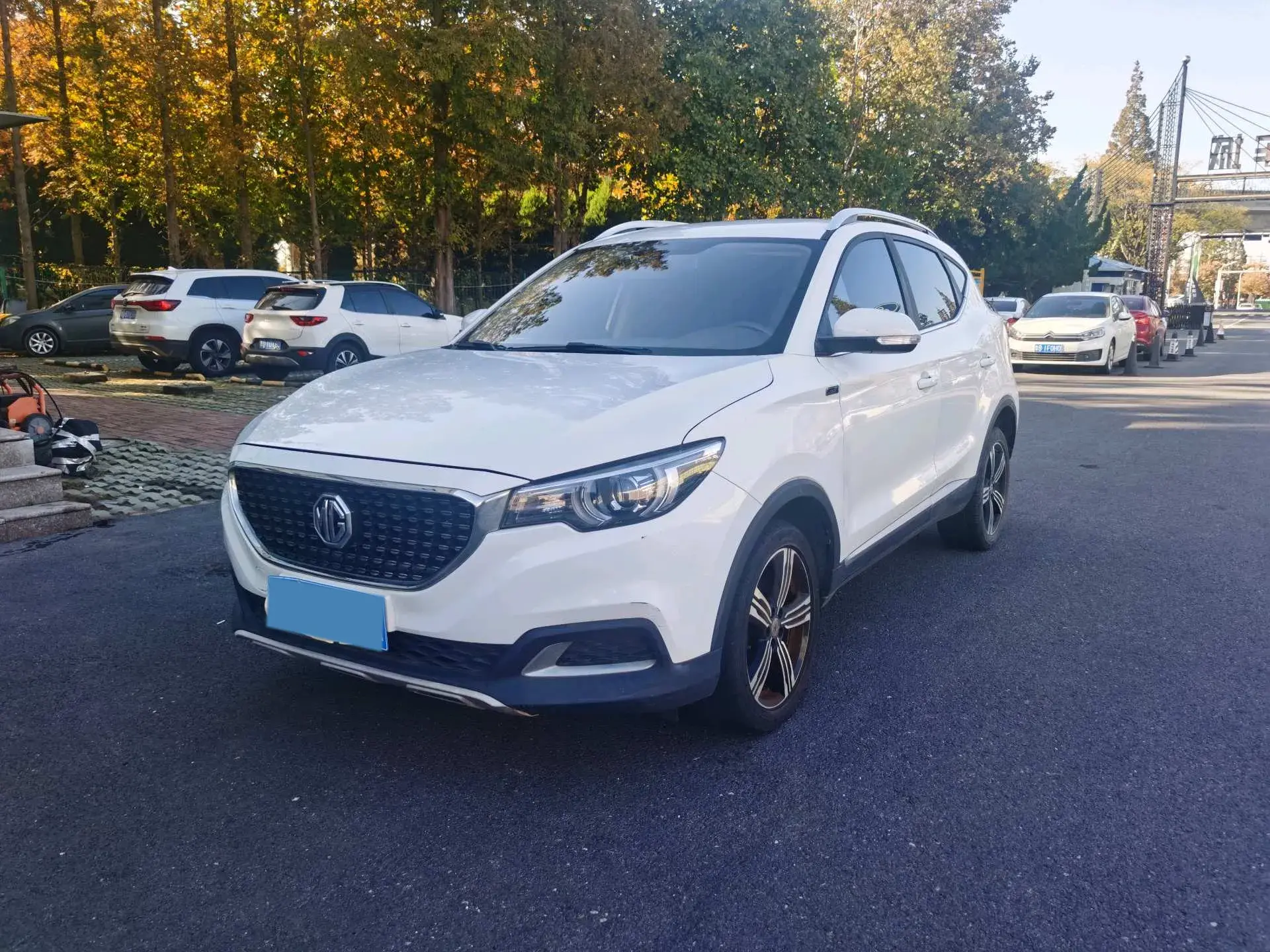 2017 MG ZS view 1