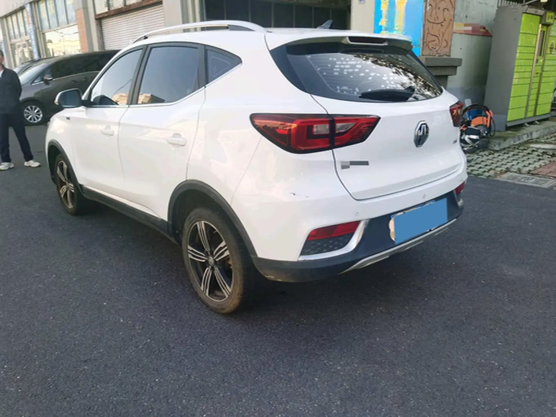 2017 MG ZS thumbnail 4