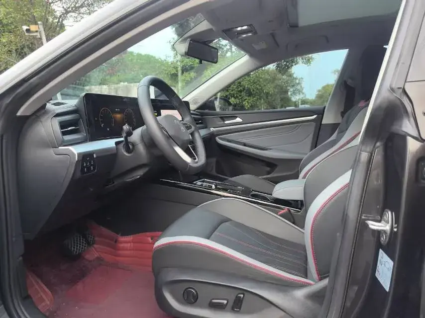 2022 VOLKSWAGEN LAMANDO thumbnail 4