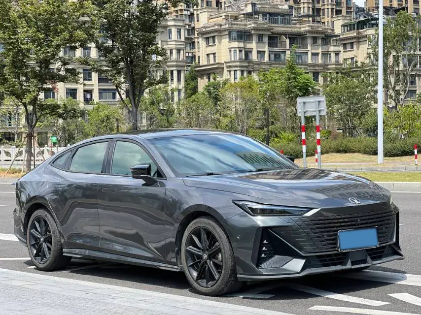 2022 CHANGAN UNI-V thumbnail 3