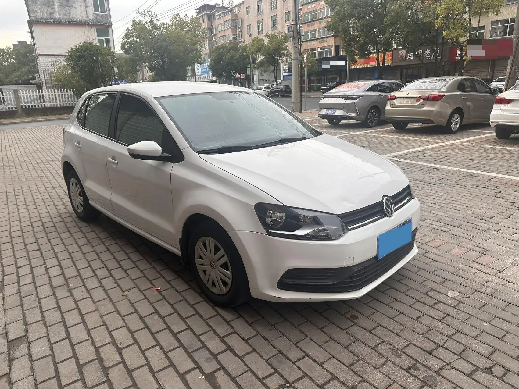 2018 VOLKSWAGEN POLO thumbnail 2