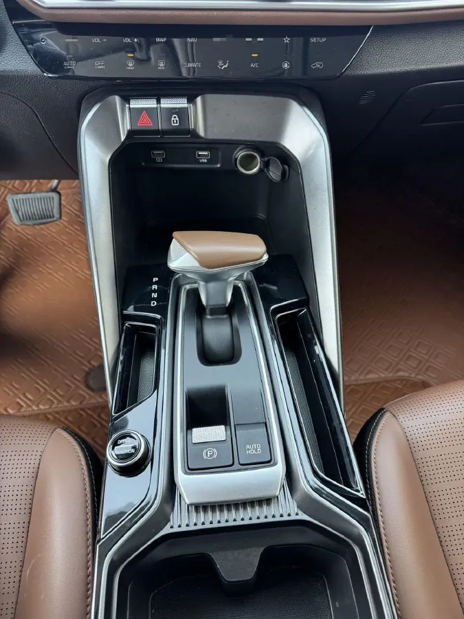 2021 Kia Sportage R 2.0L 161HP L4 6AT,autocango,china used car exporter,china ev exporter,chinese used car exporter,chinese used ev exporter