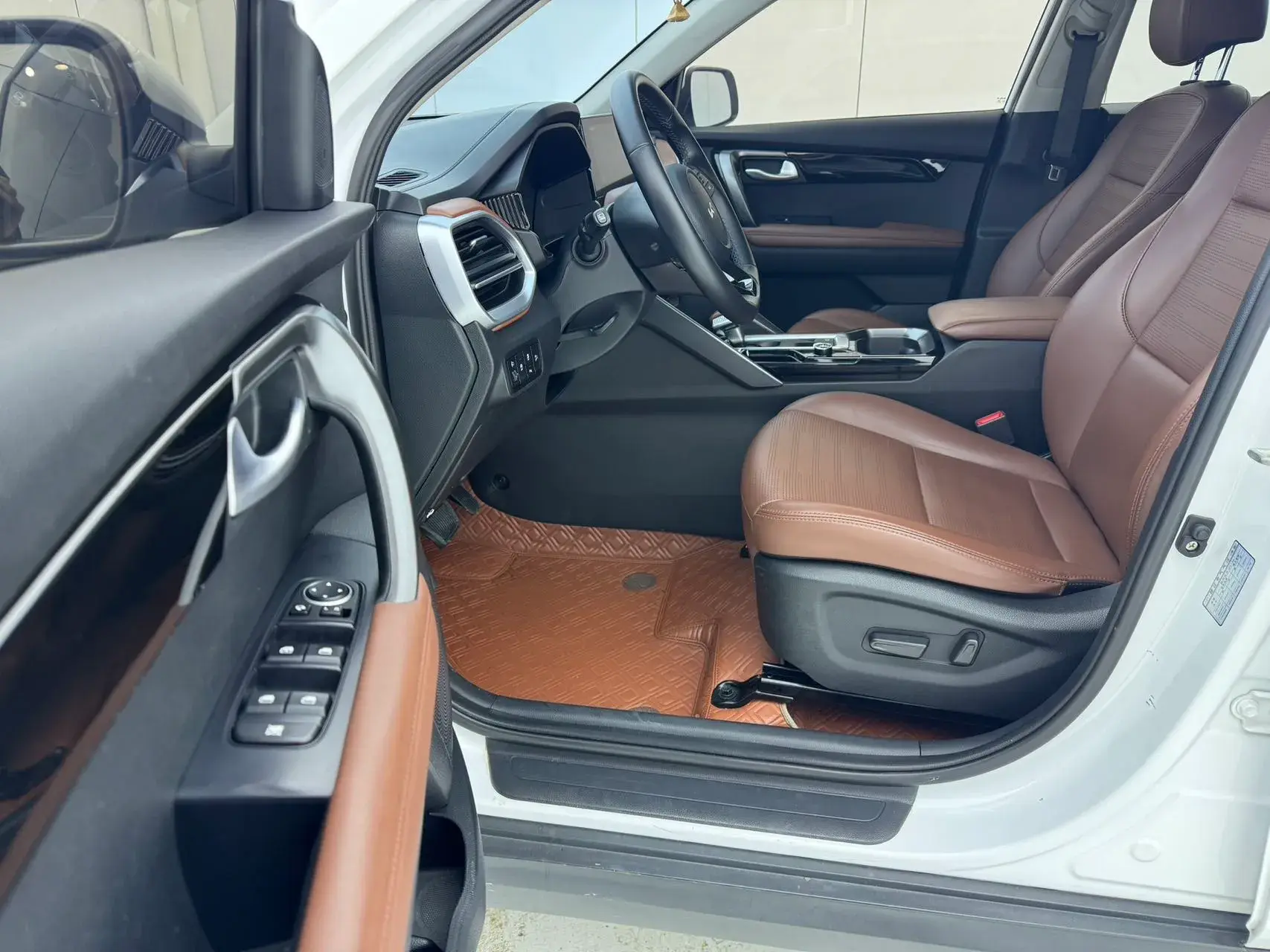 2021 KIA SPORTAGE thumbnail 4