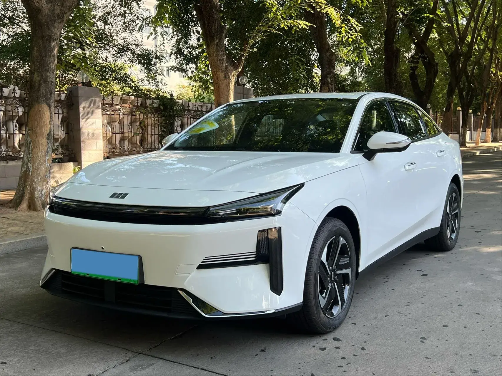 2025 GEELY GALAXY view 1