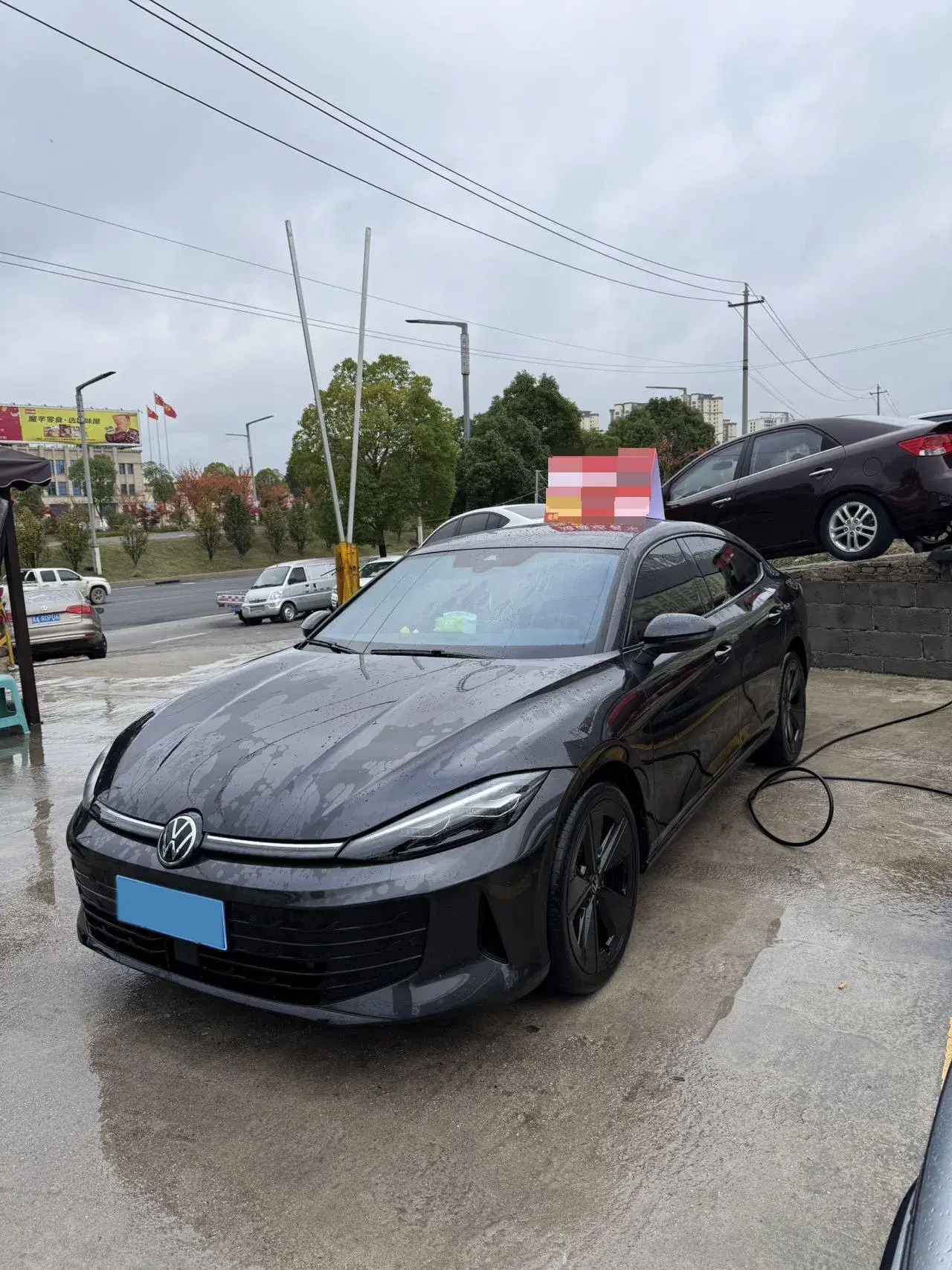 2023 VOLKSWAGEN LAMANDO view 1