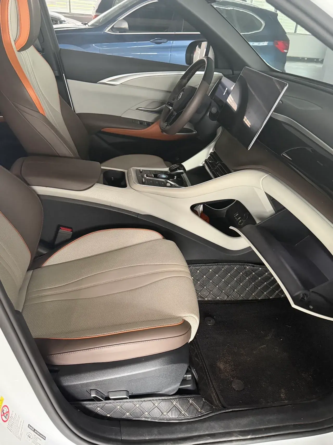 2023 BYD SONG thumbnail 4