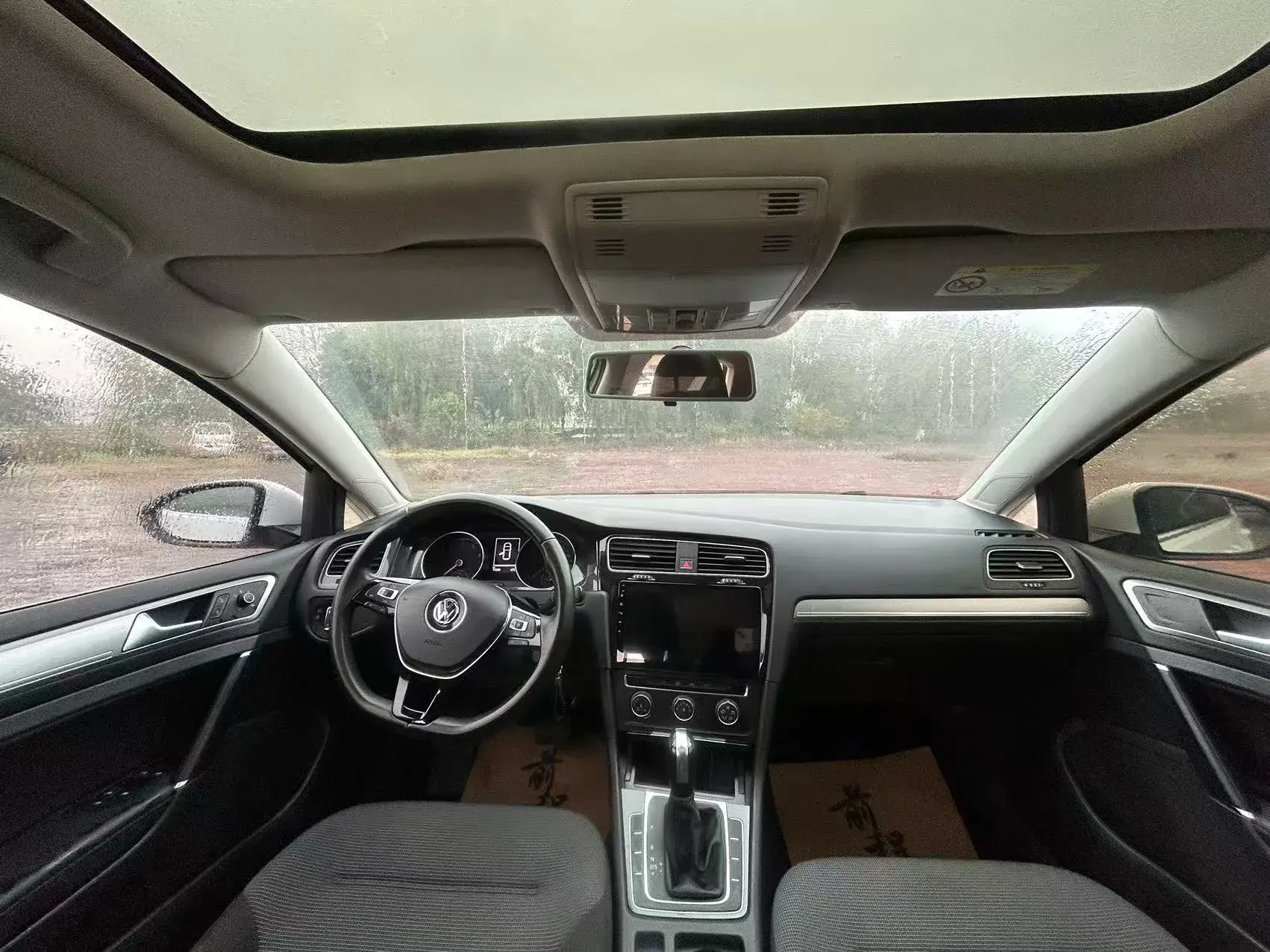 2018 VOLKSWAGEN GOLF thumbnail 4