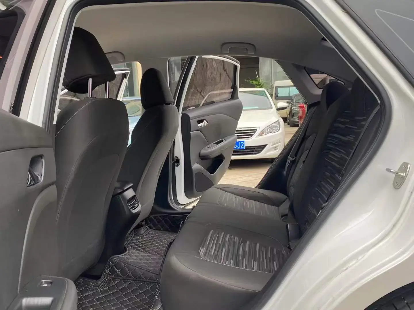 2024 CHEVROLET MONZA thumbnail 3