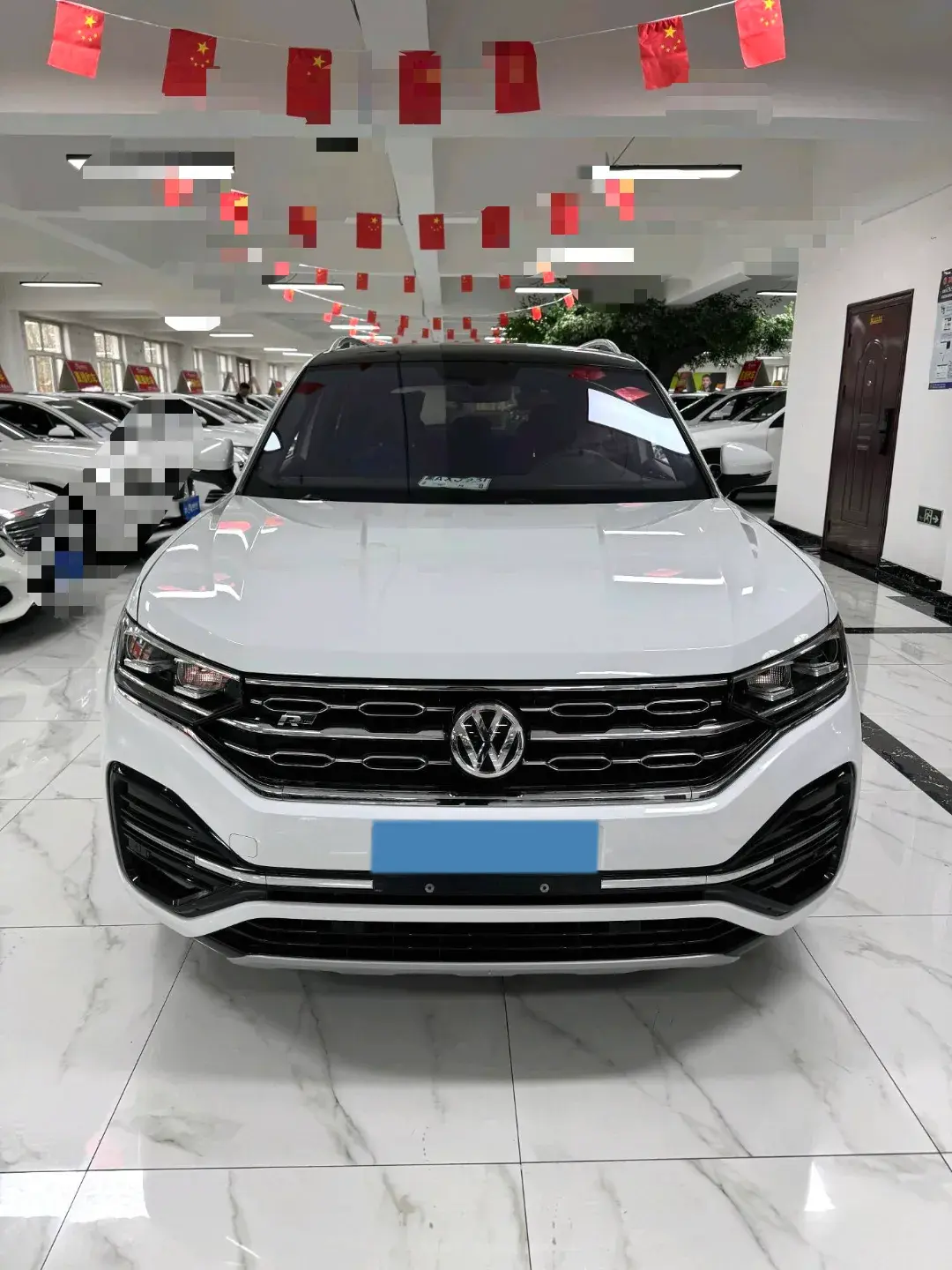 2019 VOLKSWAGEN TAYRON thumbnail 3