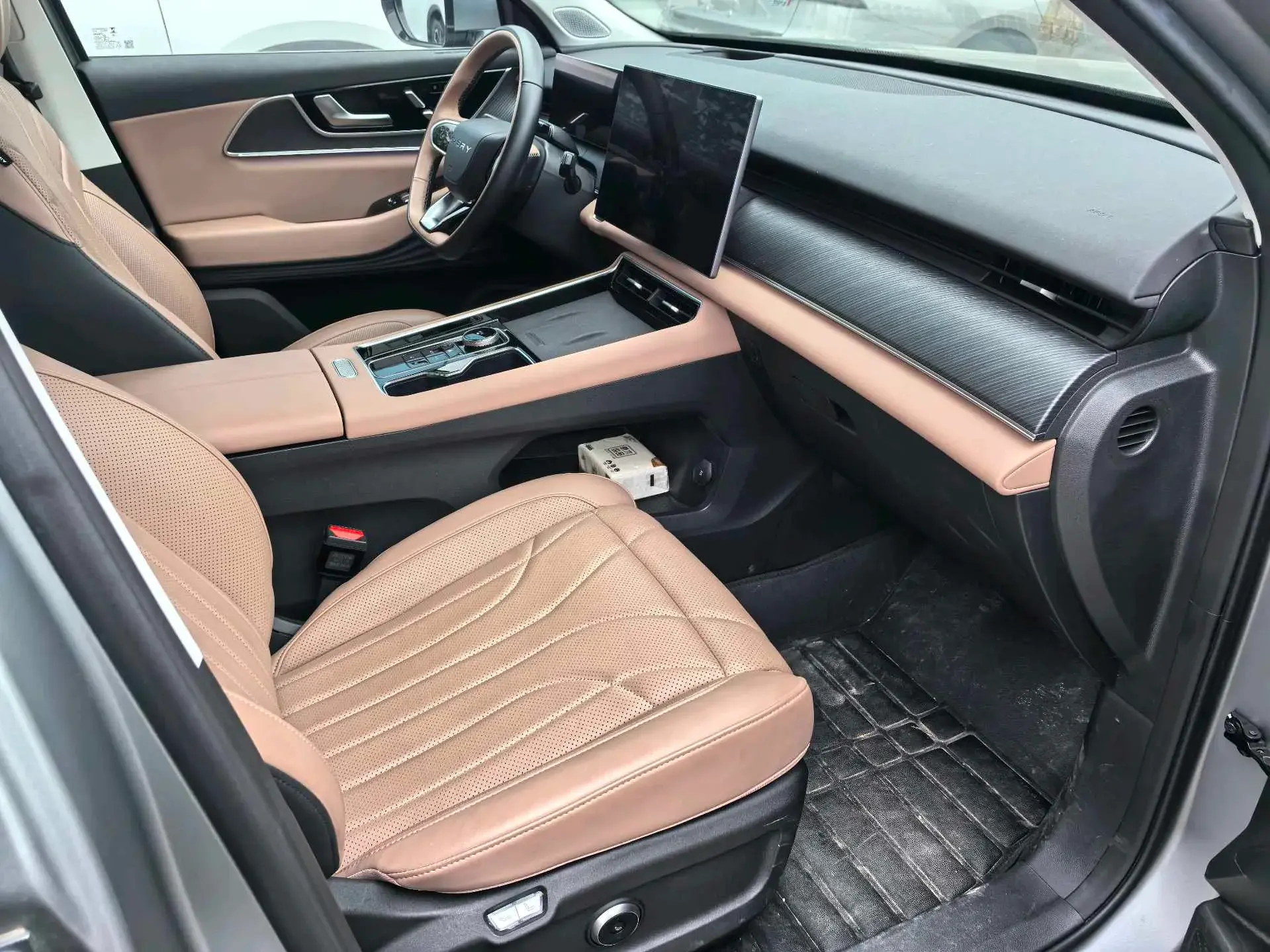 2024 CHERY TIGGO8L thumbnail 2