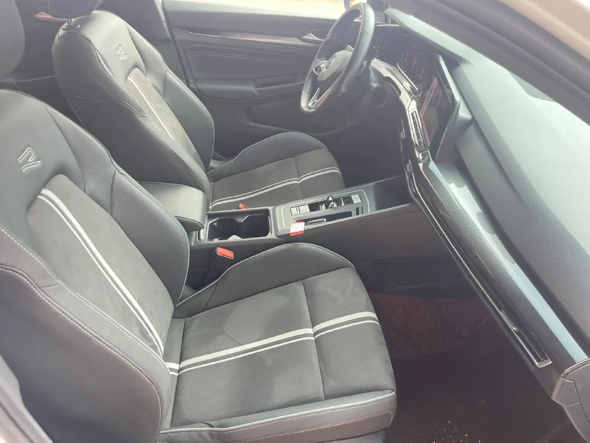 2023 Volkswagen Golf 1.4T 150HP L4 7DCT,autocango,china used car exporter,china ev exporter,chinese used car exporter,chinese used ev exporter