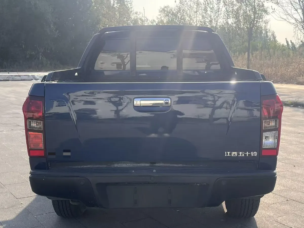 2020 Isuzu LingTuo 2.5T 150HP L4 6AT,autocango,china used car exporter,china ev exporter,chinese used car exporter,chinese used ev exporter