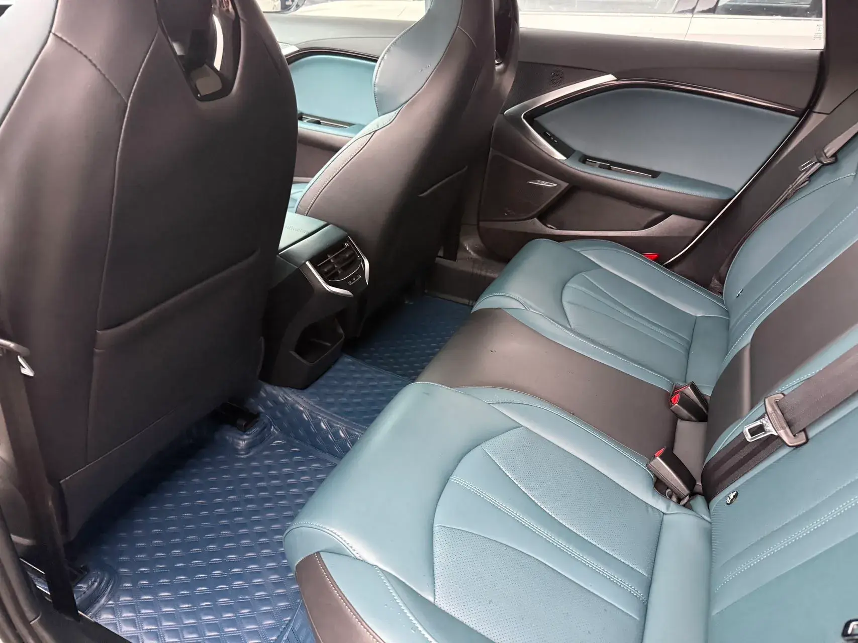 2023 MG 7 thumbnail 4