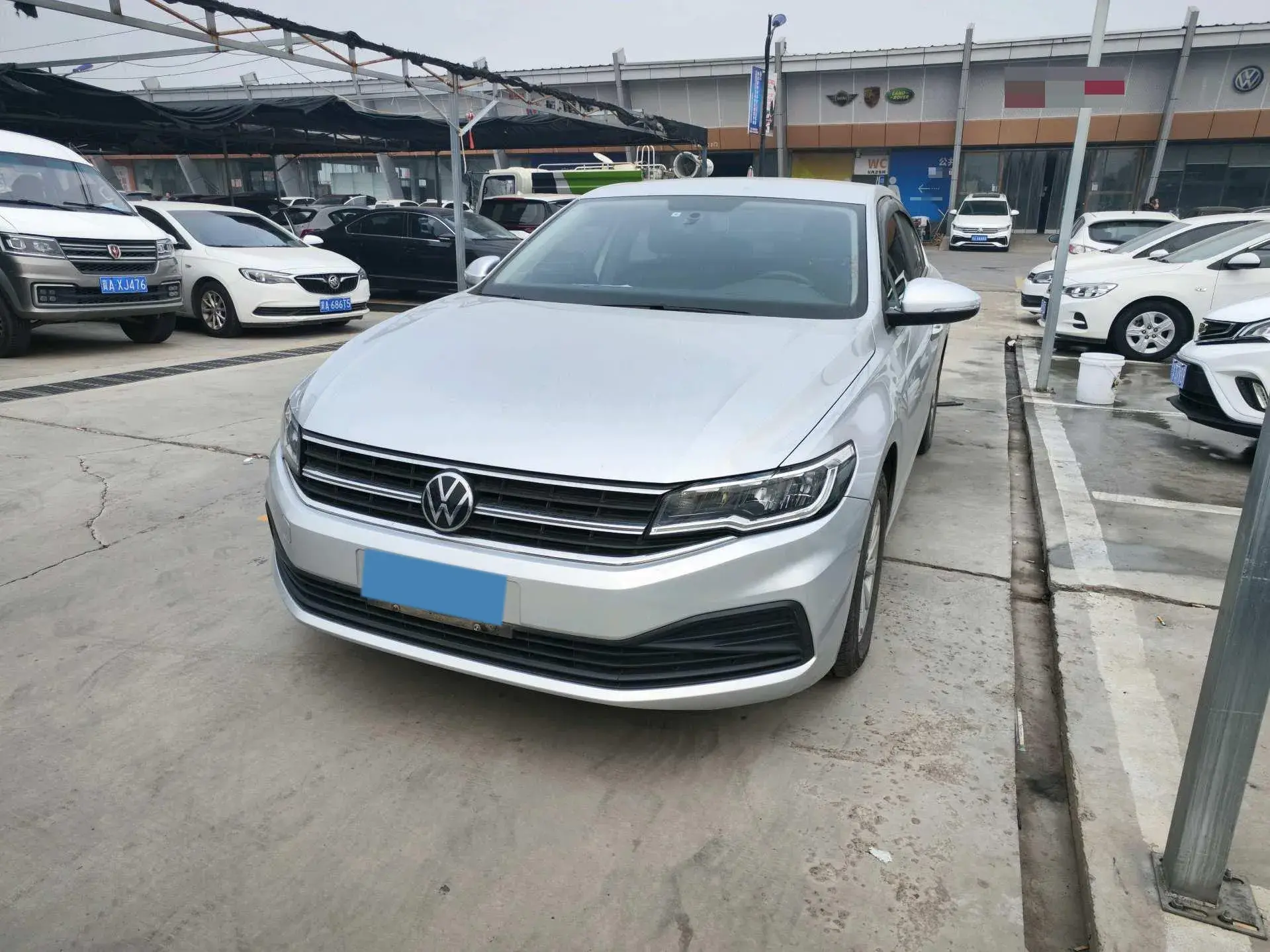 2021 VOLKSWAGEN BORA view 1