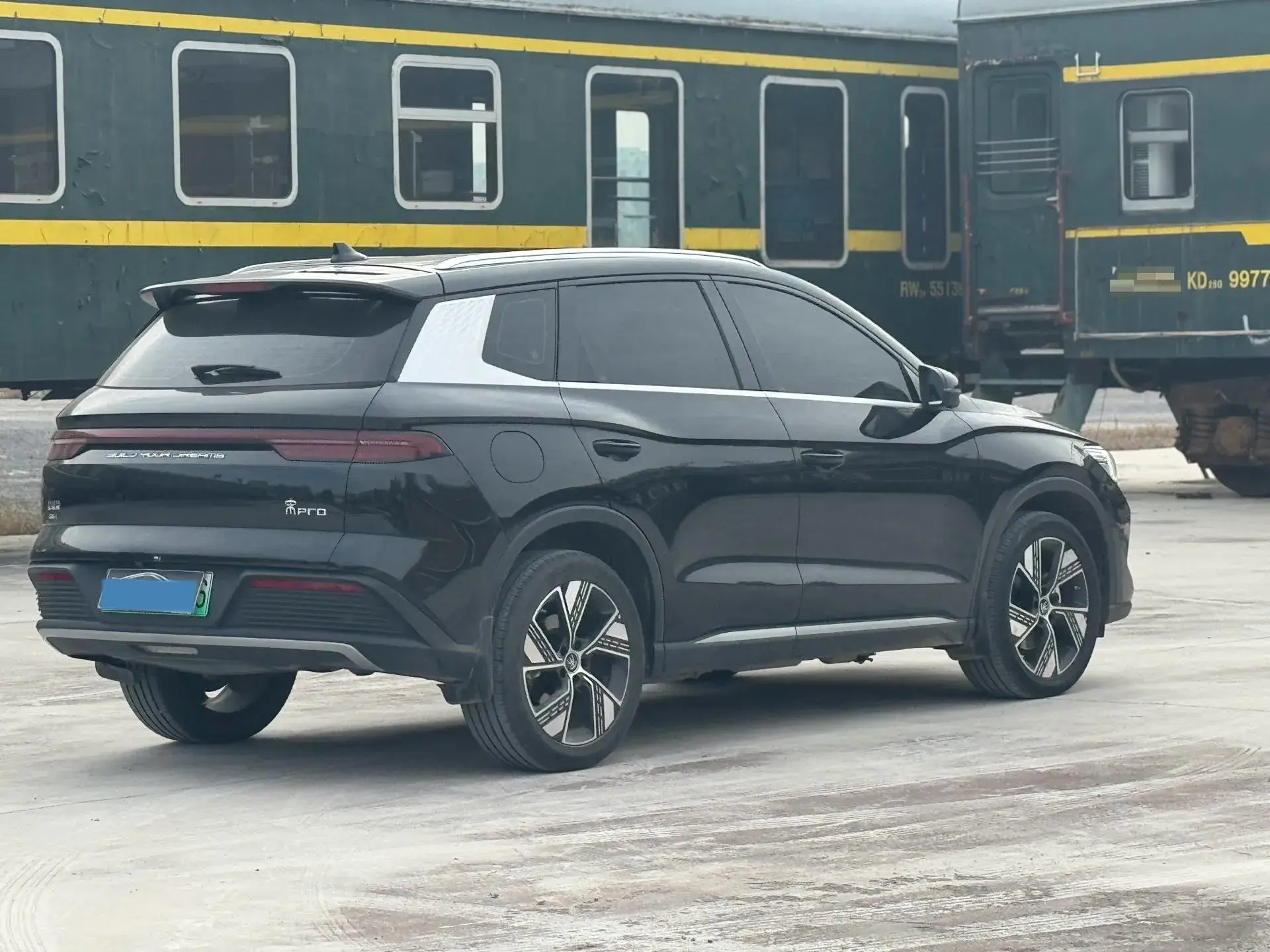 2024 BYD SONG thumbnail 4