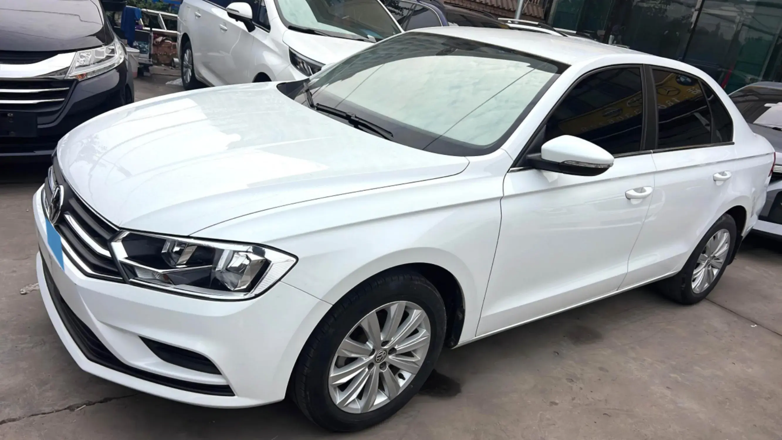 2019 VOLKSWAGEN BORA view 1