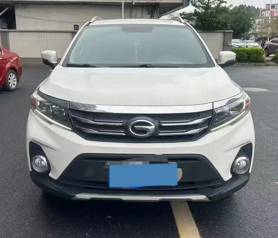 2017 GAC TRUMPCHI thumbnail 2
