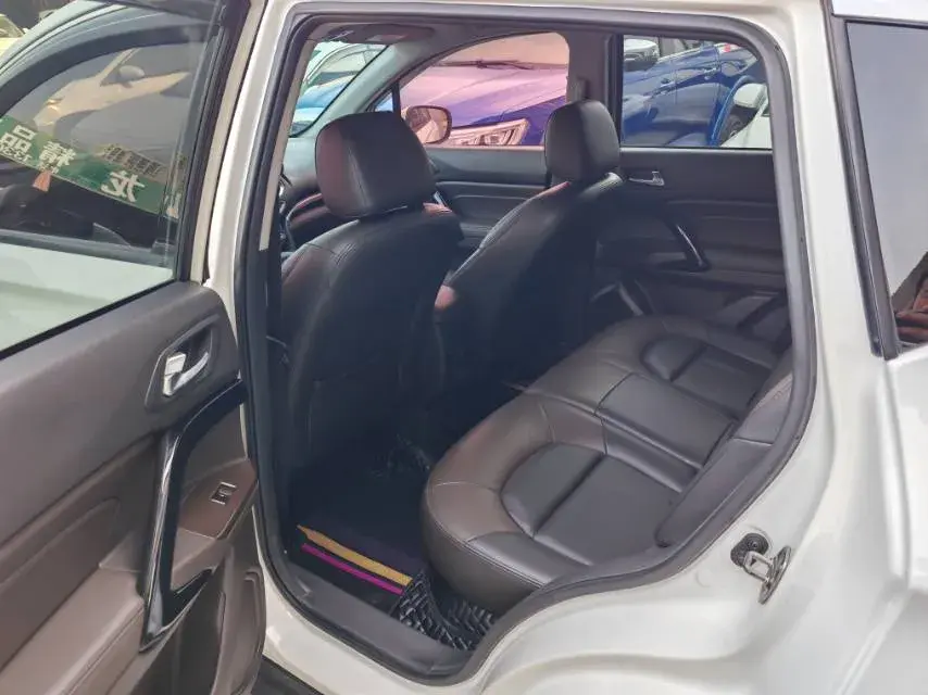 2017 GAC TRUMPCHI thumbnail 4