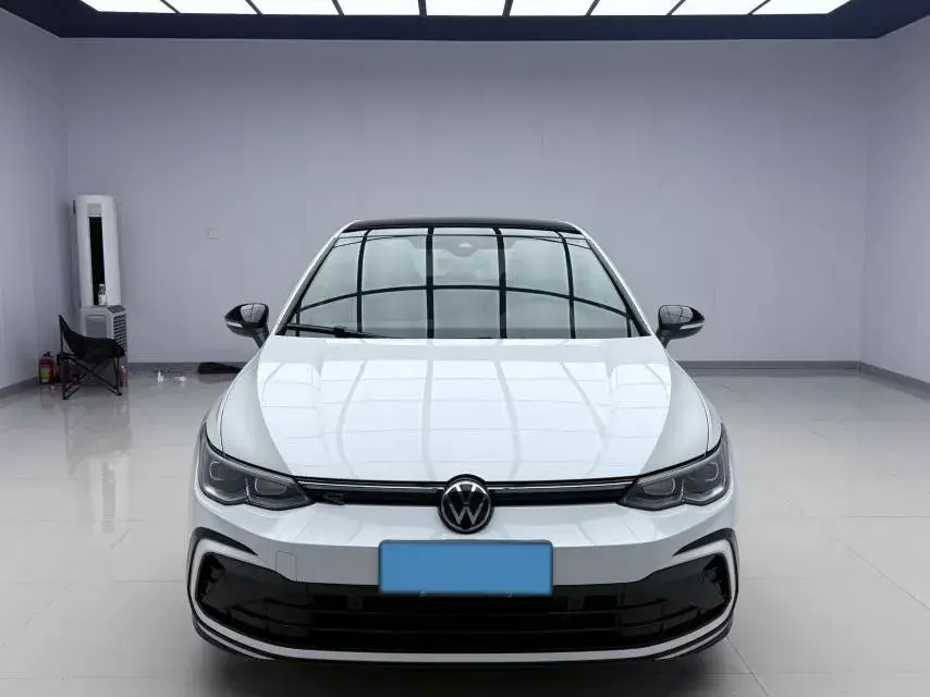 2021 VOLKSWAGEN GOLF thumbnail 2