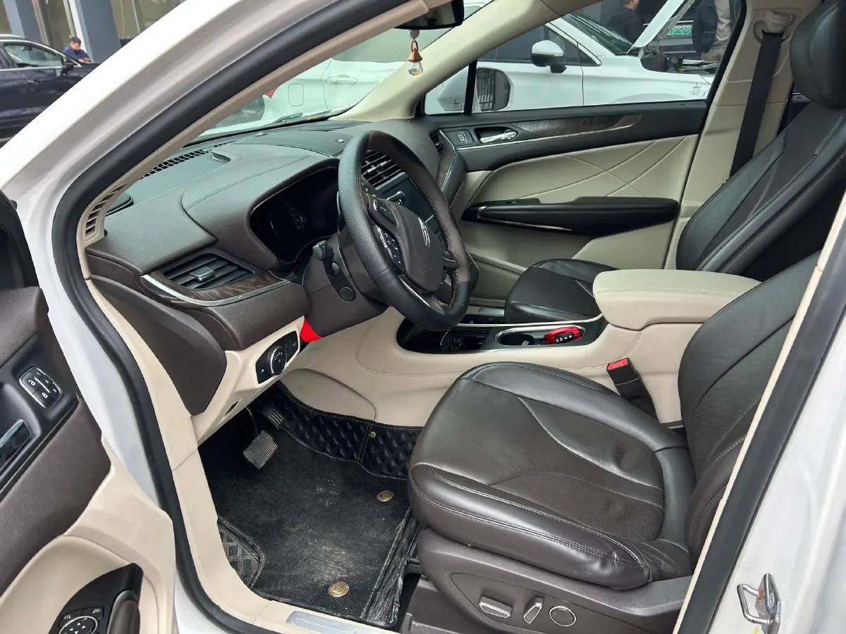 2017 Lincoln MKC 2.0T 253HP L4 6AT,autocango,china used car exporter,china ev exporter,chinese used car exporter,chinese used ev exporter