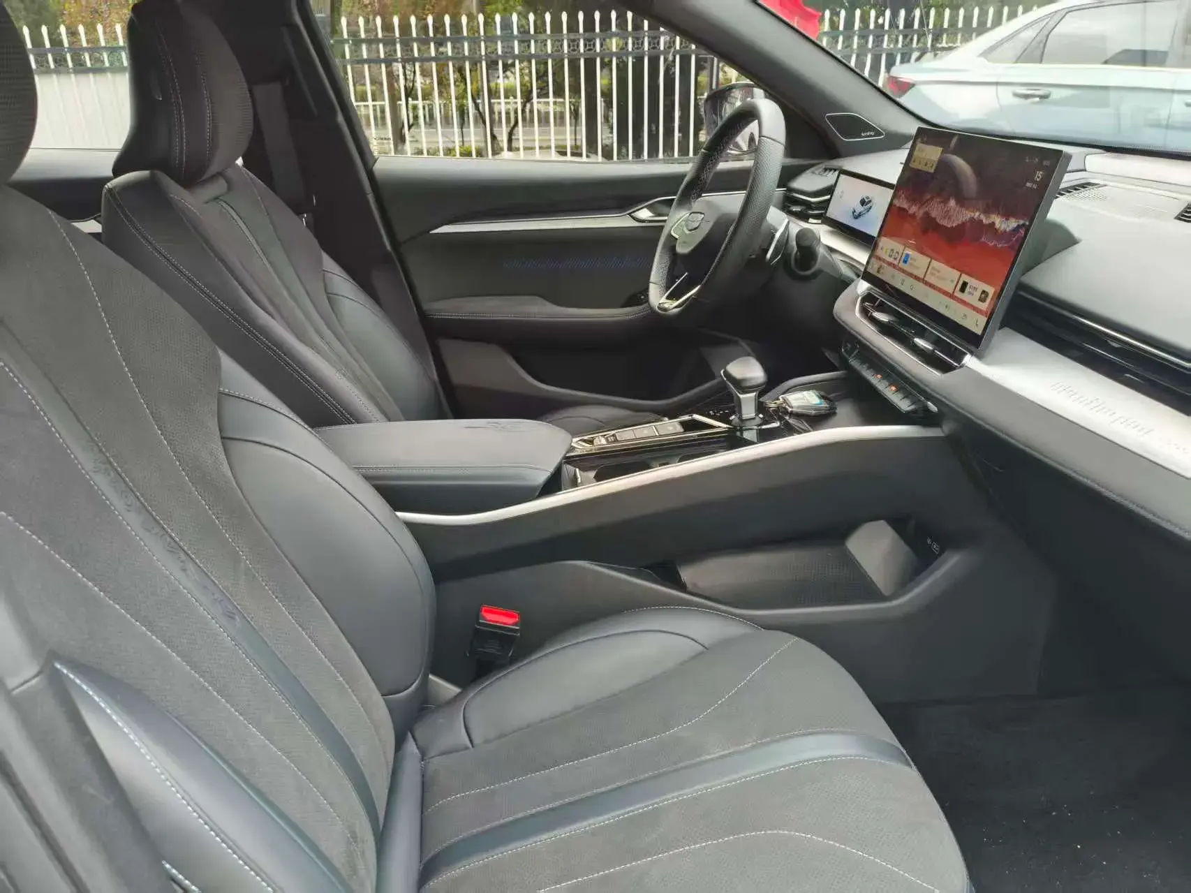 2024 GEELY PREFACE thumbnail 3