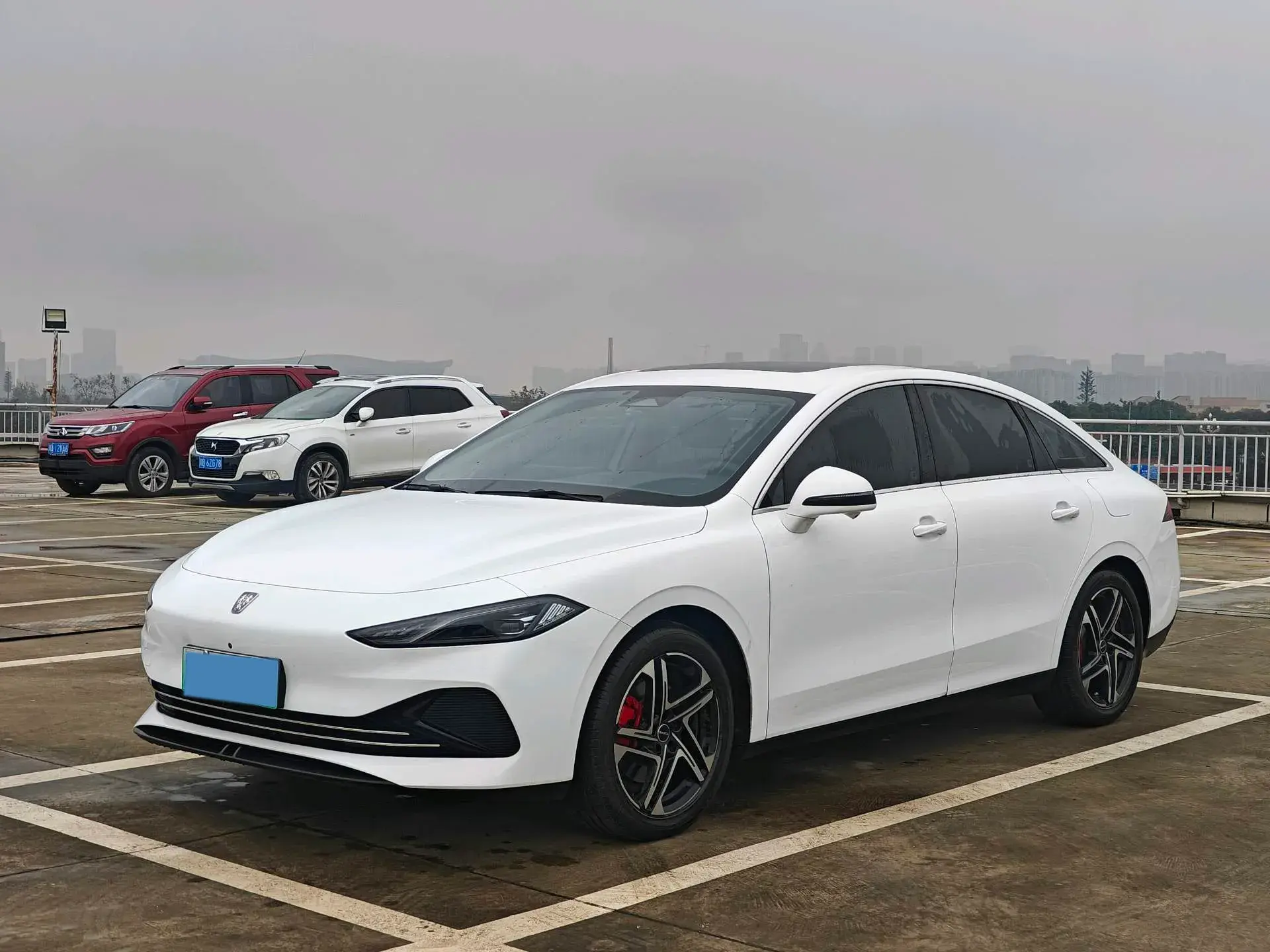 2023 ROEWE D7 view 1