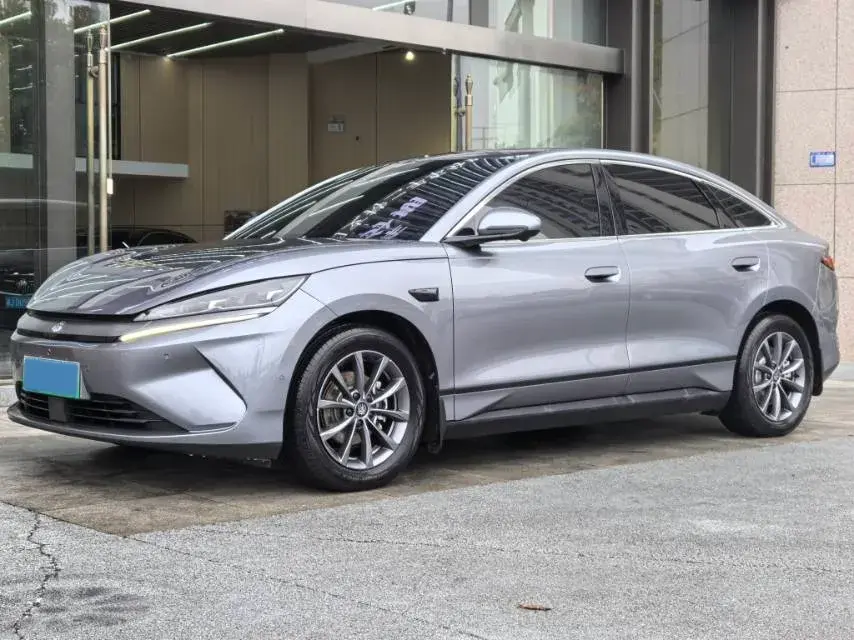 2025 BYD QINL view 1