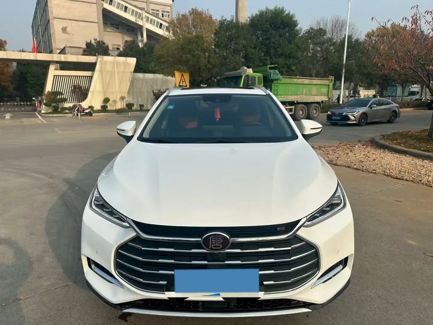 2018 BYD TANG thumbnail 2