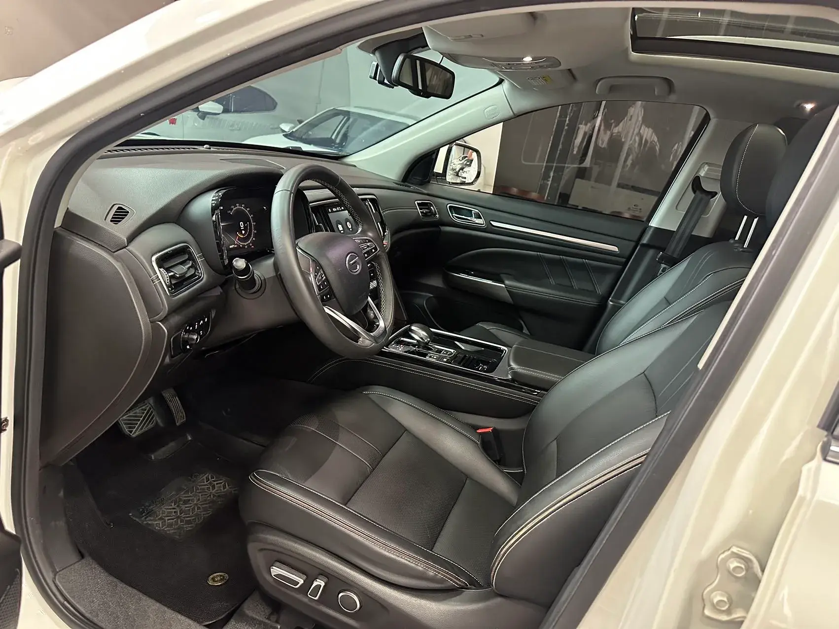 2020 GAC TRUMPCHI thumbnail 4