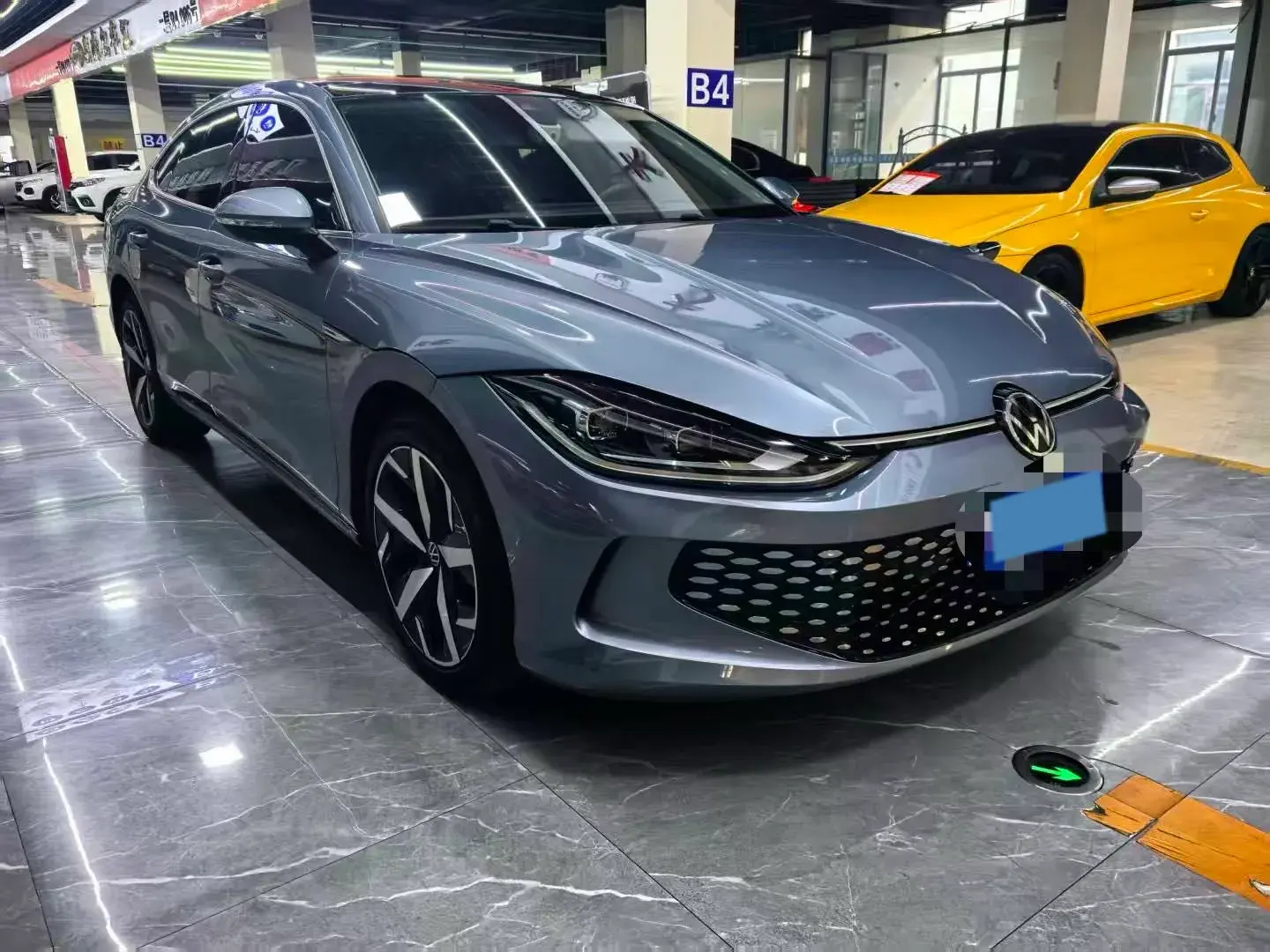 2022 VOLKSWAGEN LAMANDO thumbnail 3