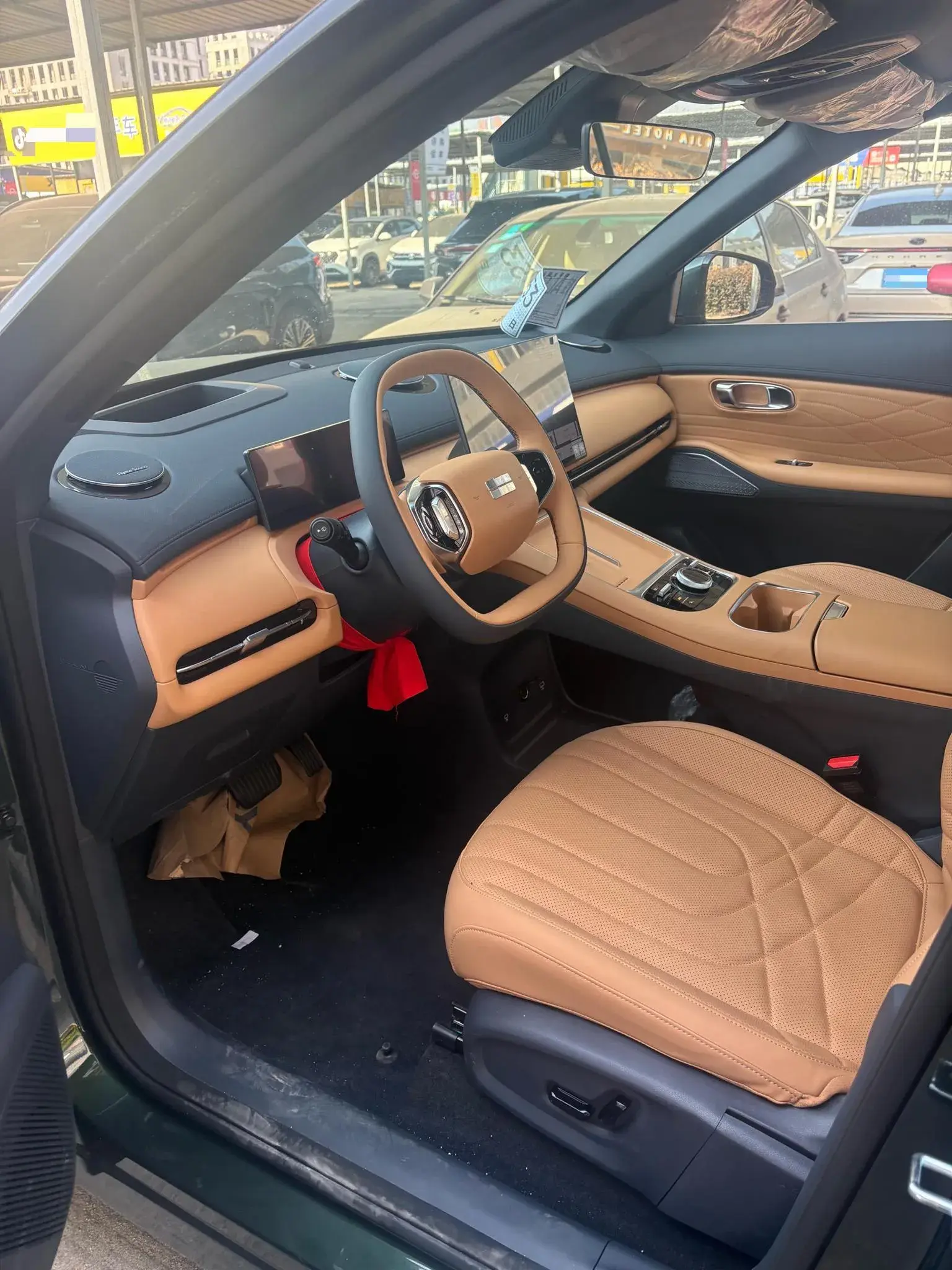 2025 GEELY GALAXY thumbnail 3