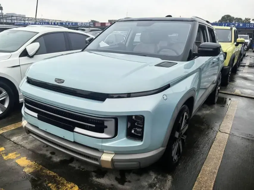 2023 GEELY ICON view 1