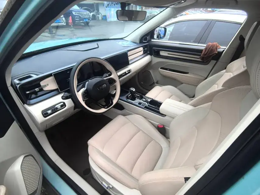 2023 GEELY ICON thumbnail 3