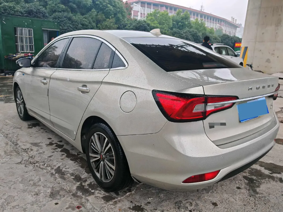 2019 Roewe i5 1.5L 120HP L4 5MT,autocango,china used car exporter,china ev exporter,chinese used car exporter,chinese used ev exporter