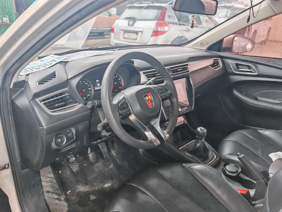 2019 Roewe i5 1.5L 120HP L4 5MT,autocango,china used car exporter,china ev exporter,chinese used car exporter,chinese used ev exporter