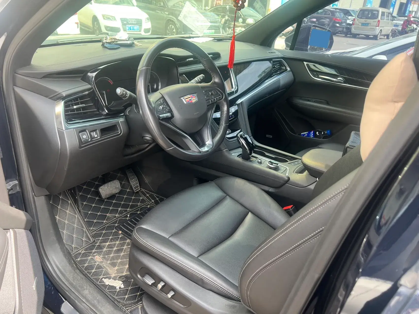 2021 CADILLAC XT6 thumbnail 3